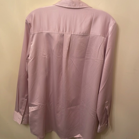 Woman’s Gap brand new with tags satin shirt in beautiful blush colour - Picture 4 of 4